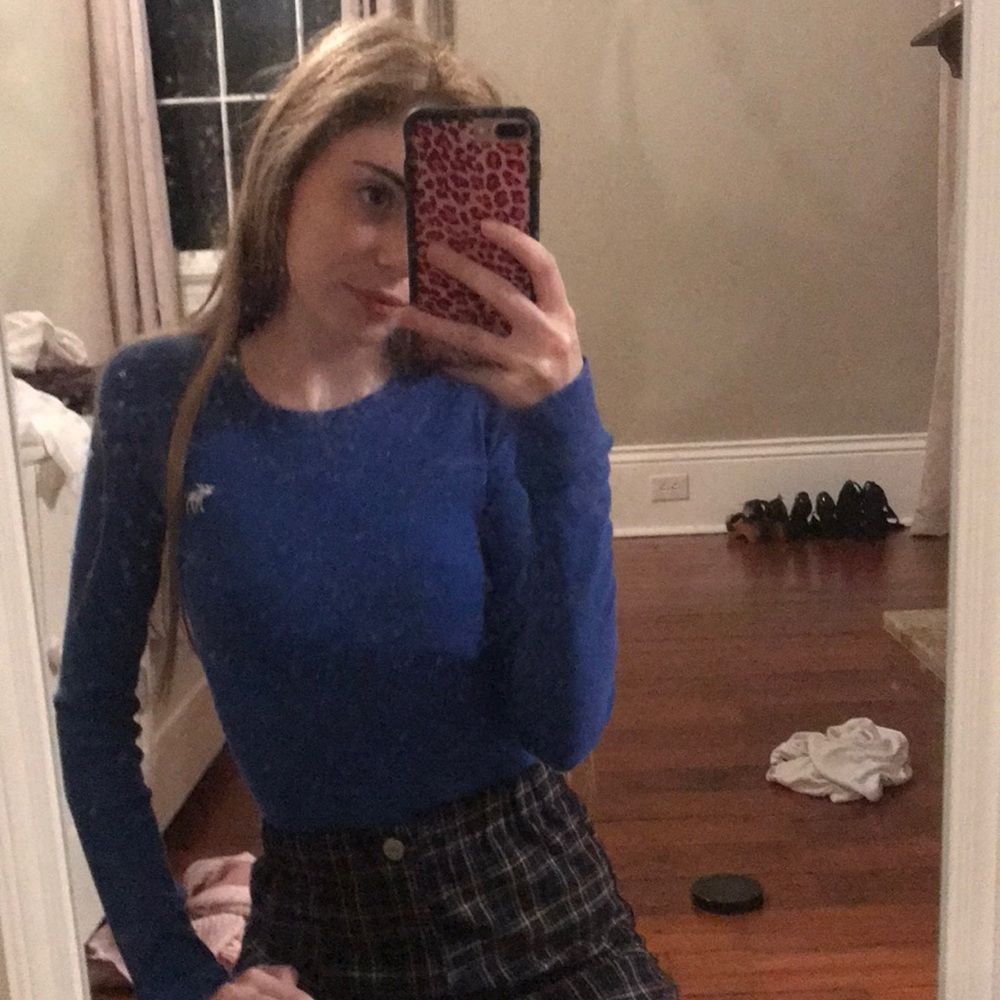 blue long sleeved top